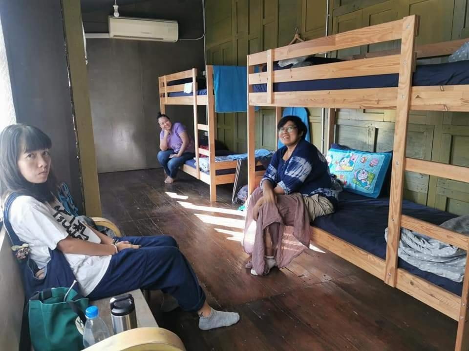 ラムプーン Pickbaanホステル エクステリア 写真